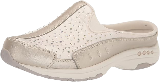 Comfortable Women's Clog Shoe